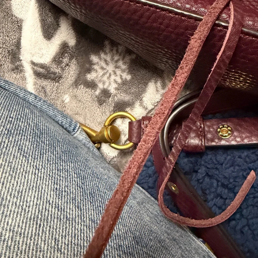 Rebecca Minkoff Darren Top Zip Shoulder Bag  Oxblood 100% Genuine Leather Gold - Picture 10 of 16